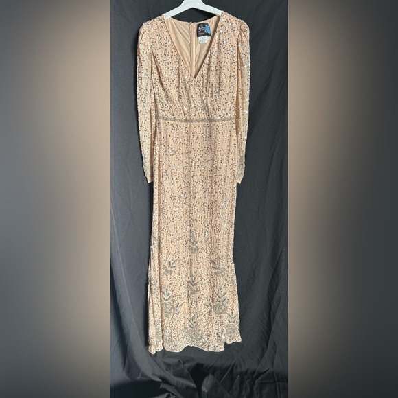 Mac Duggal 10769 NWOT Sequined Floral Embellished Long Sleeve Gown - Picture 6 of 7